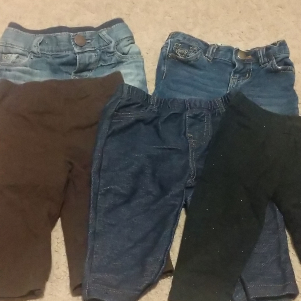 Assorted newborn and 3 month jeans and leggings
